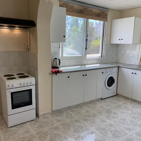 58 Coral Bay Seafront Villa Peyia