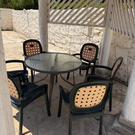 Vila 58 Coral Bay Seafront Pegeia