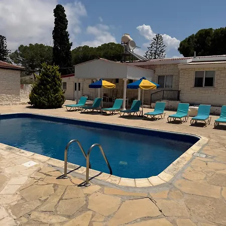 58 Coral Bay Seafront Vila Pegeia
