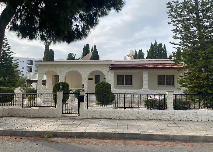 58 Coral Bay Seafront Peyia